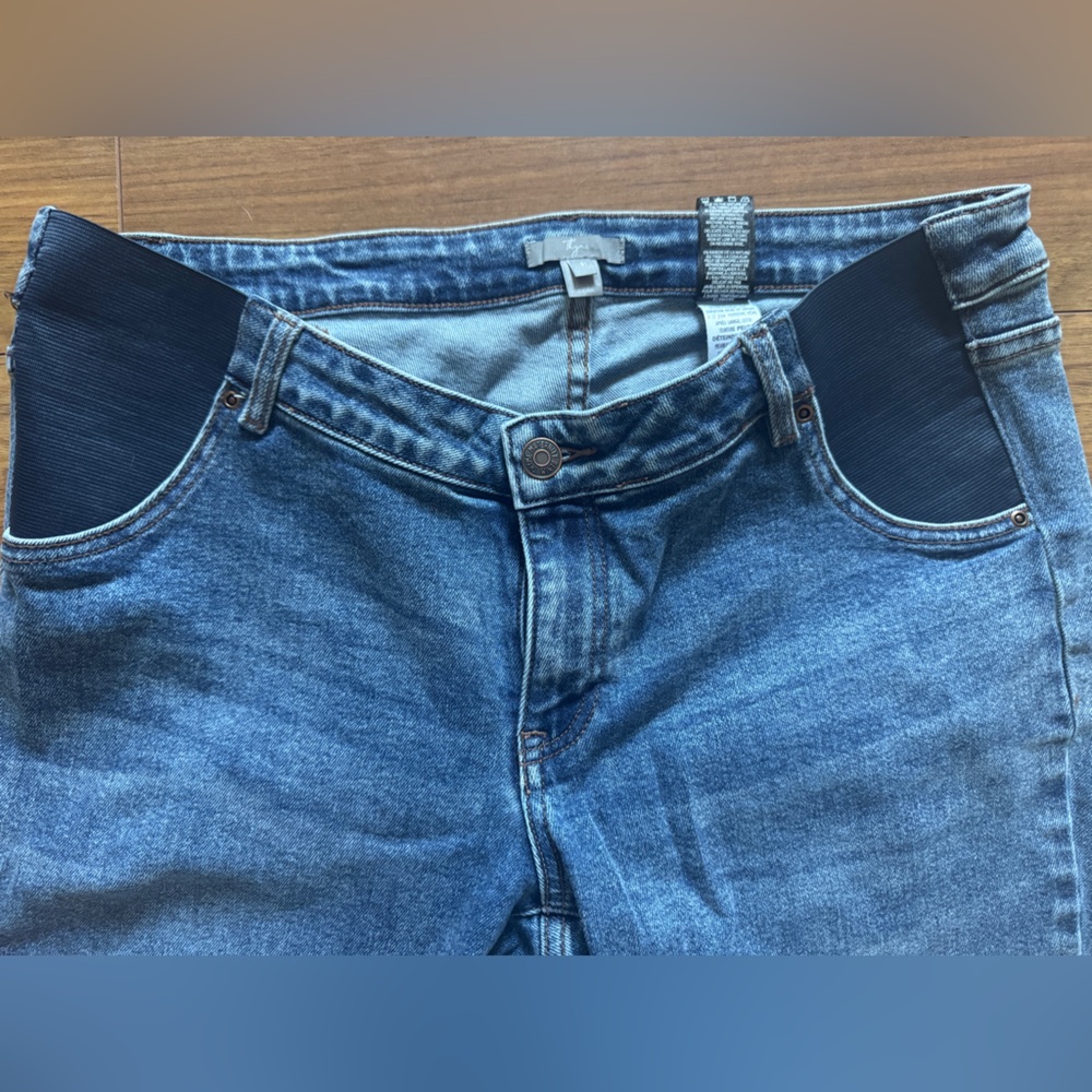 Thyme Maternity Jeans - Picture 3 of 4